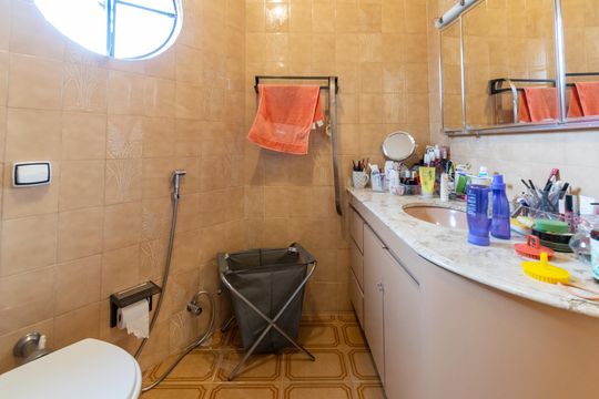Banheiro da Suíte de casa à venda com 3 quartos, 250m² em Parque Jabaquara, São Paulo