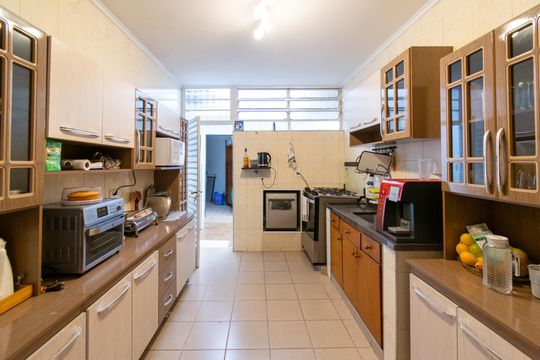 Cozinha de casa à venda com 3 quartos, 250m² em Parque Jabaquara, São Paulo