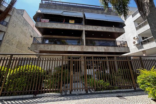 Fachada de apartamento para alugar com 3 quartos, 153m² em Recreio dos Bandeirantes, Rio de Janeiro