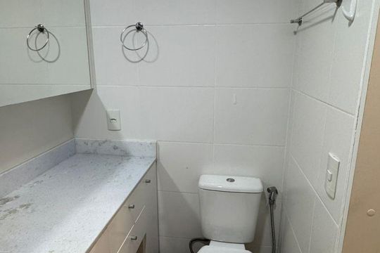 Banheiro 2 de apartamento à venda com 2 quartos, 69m² em Tijuca, Rio de Janeiro