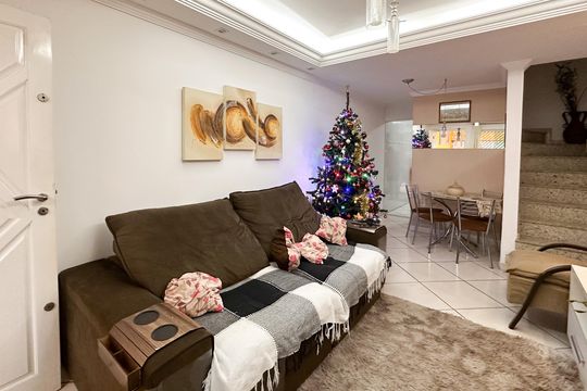 Sala de casa à venda com 2 quartos, 112m² em Conjunto Habitacional Sao Fernando, São Bernardo do Campo