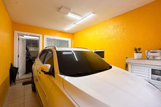 Garagem de casa à venda com 2 quartos, 112m² em Conjunto Habitacional Sao Fernando, São Bernardo do Campo