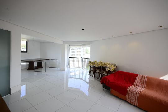 Apartamento à venda com 3 quartos, 140m² em Jardim da Gloria, São Paulo