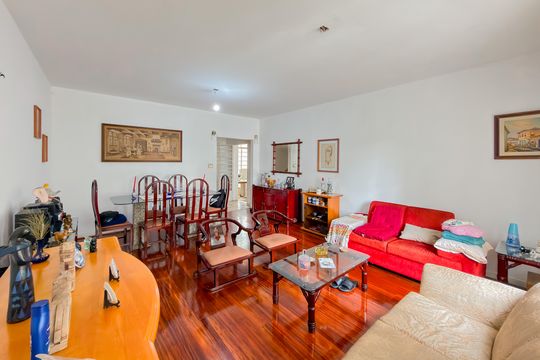 Sala de casa à venda com 3 quartos, 200m² em Vila Mariana, São Paulo