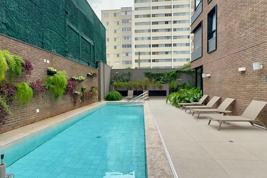 Piscina de kitnet/studio à venda com 1 quarto, 33m² em Sumaré, São Paulo