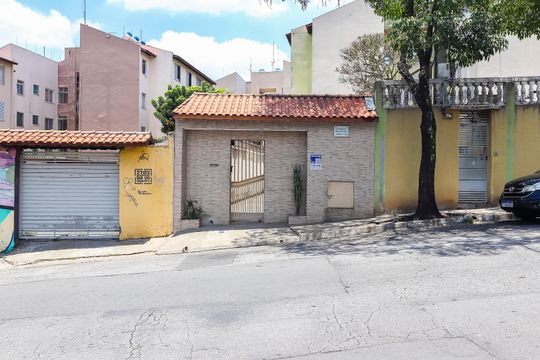 Fachada de apartamento à venda com 2 quartos, 45m² em Jardim Redil, São Paulo