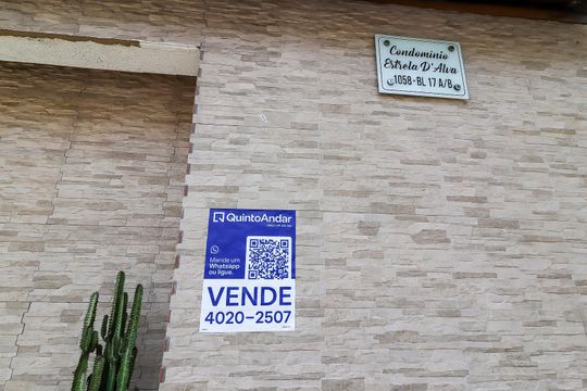 Plaquinha  de apartamento à venda com 2 quartos, 45m² em Jardim Redil, São Paulo