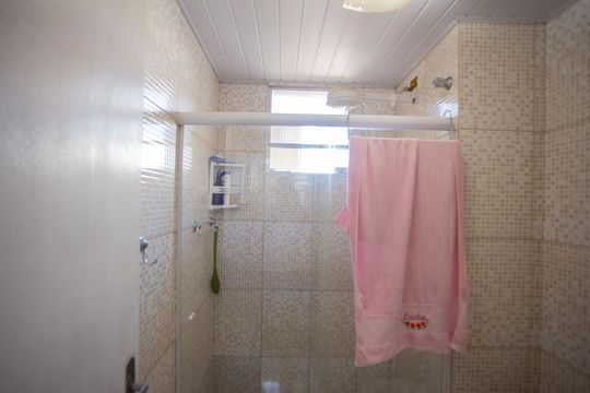 BANHEIRO de casa à venda com 3 quartos, 250m² em Sítio do Morro, São Paulo