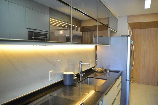 Cozinha de apartamento à venda com 2 quartos, 113m² em Vila Assunção, Santo André