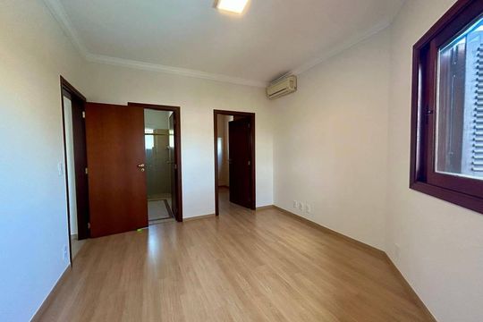 Casa à venda com 4 quartos, 552m² em Sítios de Recreio Gramado, Campinas