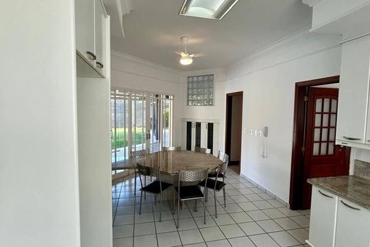 Casa à venda com 4 quartos, 552m² em Sítios de Recreio Gramado, Campinas