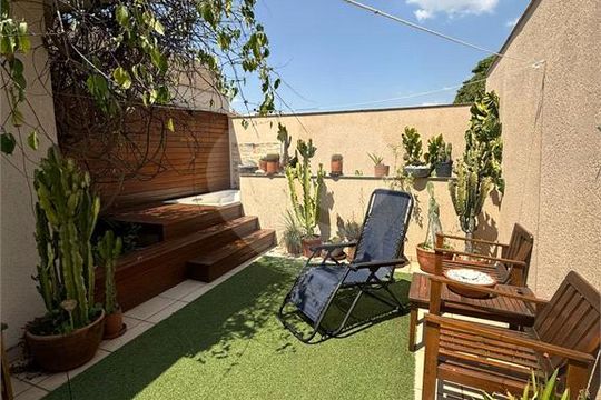 Casa à venda com 2 quartos, 140m² em Itaim Bibi, São Paulo