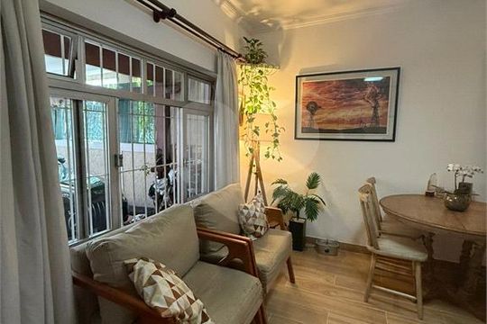 Casa à venda com 2 quartos, 140m² em Itaim Bibi, São Paulo