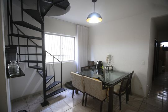 Sala de apartamento à venda com 3 quartos, 150m² em Estoril, Belo Horizonte