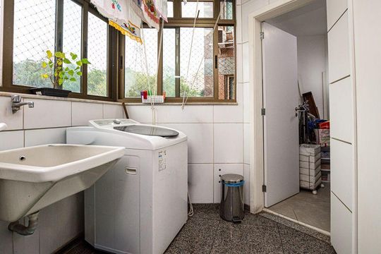 Apartamento à venda com 4 quartos, 210m² em Icaraí, Niterói