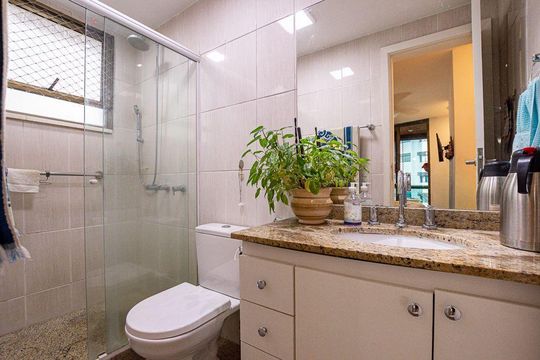 Apartamento à venda com 4 quartos, 210m² em Icaraí, Niterói