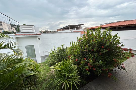 Vista da Varanda de casa para alugar com 3 quartos, 240m² em Pilares, Rio de Janeiro