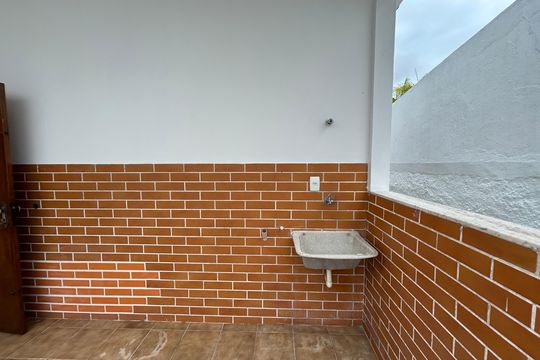 Área de Serviço de casa para alugar com 3 quartos, 240m² em Pilares, Rio de Janeiro