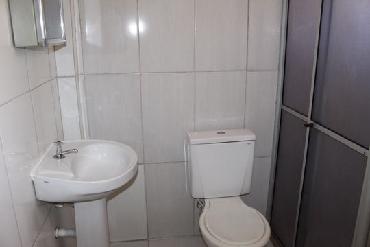 Banheiro de apartamento à venda com 2 quartos, 50m² em República, São Paulo