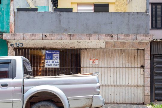 Fachada de casa para alugar com 1 quarto, 80m² em Casa Grande, Diadema