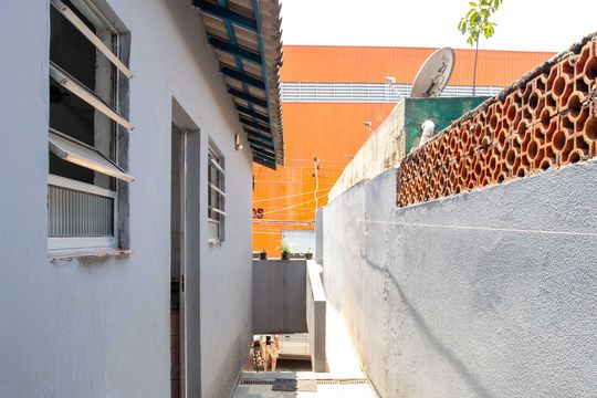 Área comum de casa para alugar com 1 quarto, 80m² em Casa Grande, Diadema