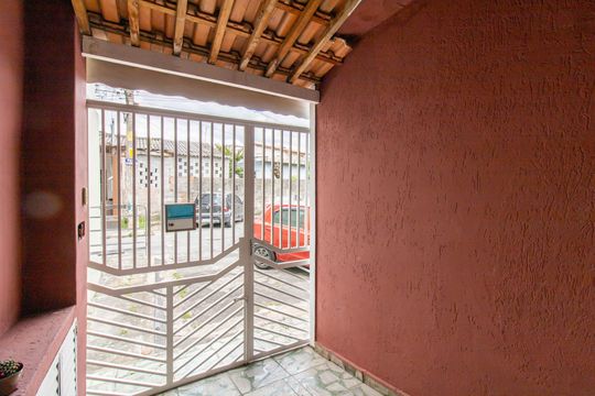 Quintal  de casa à venda com 2 quartos, 117m² em Vila Zamataro, Guarulhos