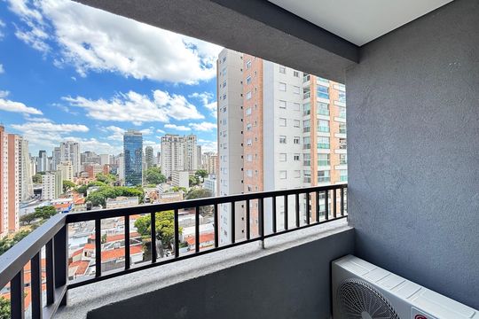 Varanda de kitnet/studio para alugar com 1 quarto, 25m² em Vila Olímpia, São Paulo