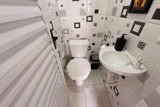 Lavabo de apartamento à venda com 2 quartos, 95m² em Parque Novo Oratório, Santo André