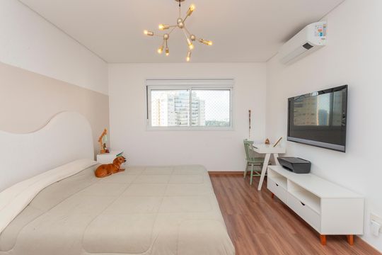 Quarto Suíte 1 de apartamento para alugar com 4 quartos, 223m² em Jardim Marajoara, São Paulo