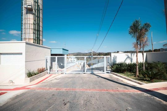 Apartamento à venda com 2 quartos, 42m² em Jardim Industrial, Contagem