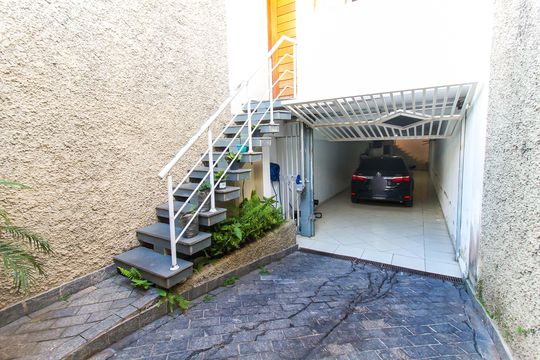 Quintal de casa à venda com 3 quartos, 300m² em Itaquera, São Paulo
