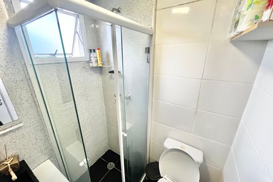 Banheiro de apartamento para alugar com 2 quartos, 48m² em Vila Bela Vista (zona Norte), São Paulo