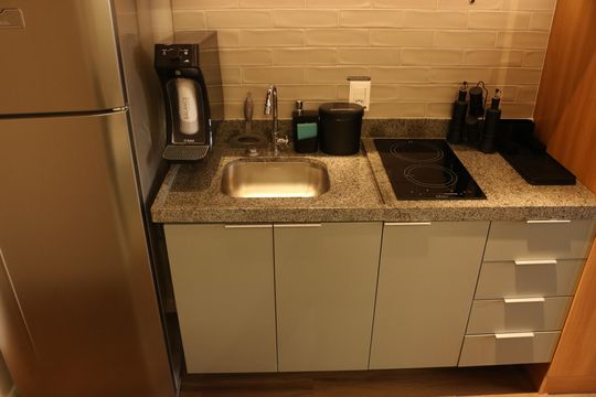 Cozinha de kitnet/studio para alugar com 1 quarto, 25m² em Perdizes, São Paulo