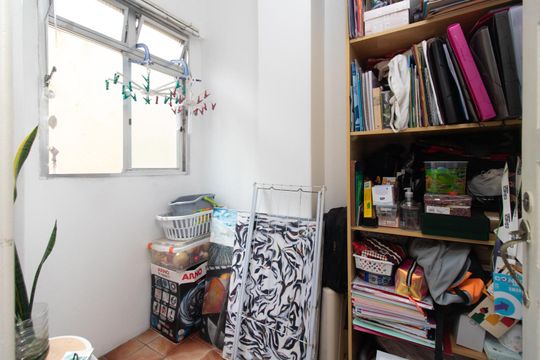 Cozinha e Área de Serviço de apartamento à venda com 2 quartos, 80m² em Centro Histórico, Porto Alegre