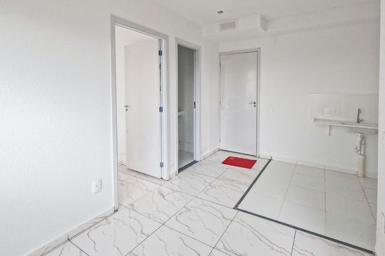 Apartamento à venda com 2 quartos, 32m² em Vila Pereira Cerca, São Paulo
