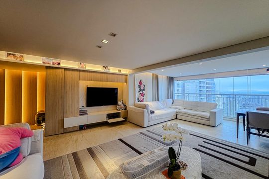 Apartamento à venda com 3 quartos, 221m² em Mooca, São Paulo
