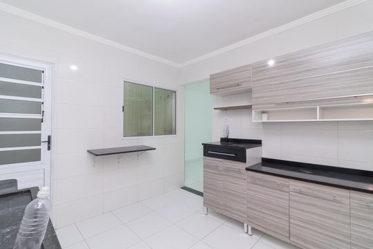 Cozinha de casa de condomínio para alugar com 3 quartos, 86m² em Vila Guilhermina, São Paulo