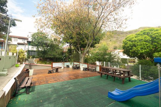 Área comum de casa de condomínio para alugar com 3 quartos, 170m² em Senador Vasconcelos, Rio de Janeiro