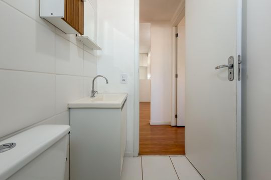 Banheiro de apartamento à venda com 2 quartos, 46m² em Cambuci, São Paulo