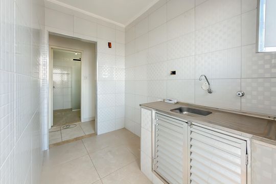 Cozinha de apartamento à venda com 1 quarto, 37m² em Liberdade, São Paulo