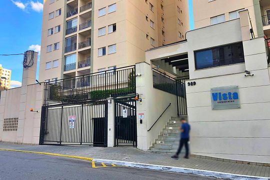 Fachada de apartamento para alugar com 1 quarto, 70m² em Vila Valparaíso, Santo André