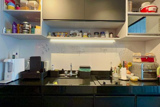 Cozinha de apartamento para alugar com 1 quarto, 56m² em Vila Madalena, São Paulo