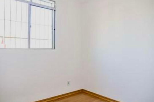 Quarto de apartamento à venda com 2 quartos, 44m² em Camargos, Belo Horizonte