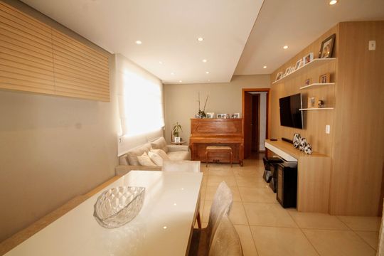 Apartamento à venda com 3 quartos, 155m² em Santo Antônio, Belo Horizonte