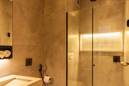 Banheiro de apartamento para alugar com 3 quartos, 150m² em Tijuca, Rio de Janeiro