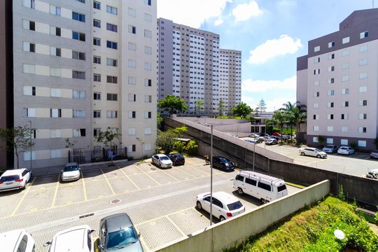 Vista de apartamento para alugar com 2 quartos, 48m² em Parque São Lourenço, São Paulo