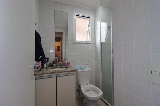 Banheiro da Suíte de apartamento à venda com 2 quartos, 74m² em Campestre, Santo André