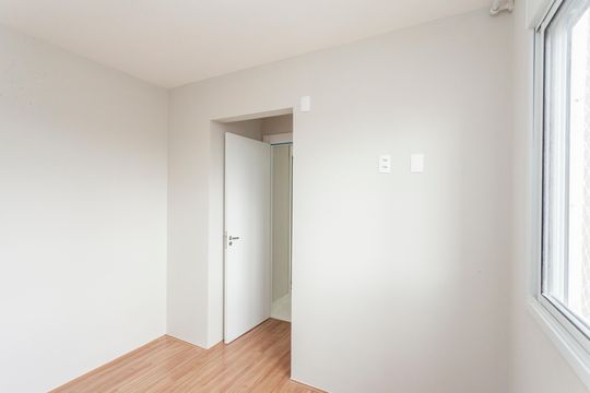Quarto 1 de apartamento à venda com 2 quartos, 40m² em Jardim Santo Antoninho, São Paulo