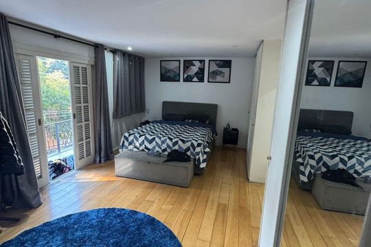 Casa à venda com 3 quartos, 148m² em Parque Monte Alegre, Taboão da Serra