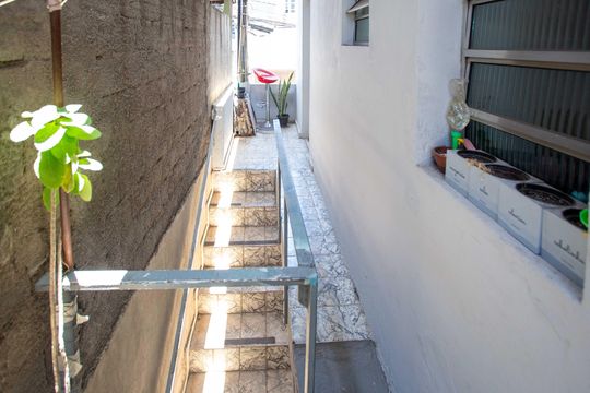 Área comum de casa à venda com 2 quartos, 180m² em Jardim Miriam, São Paulo